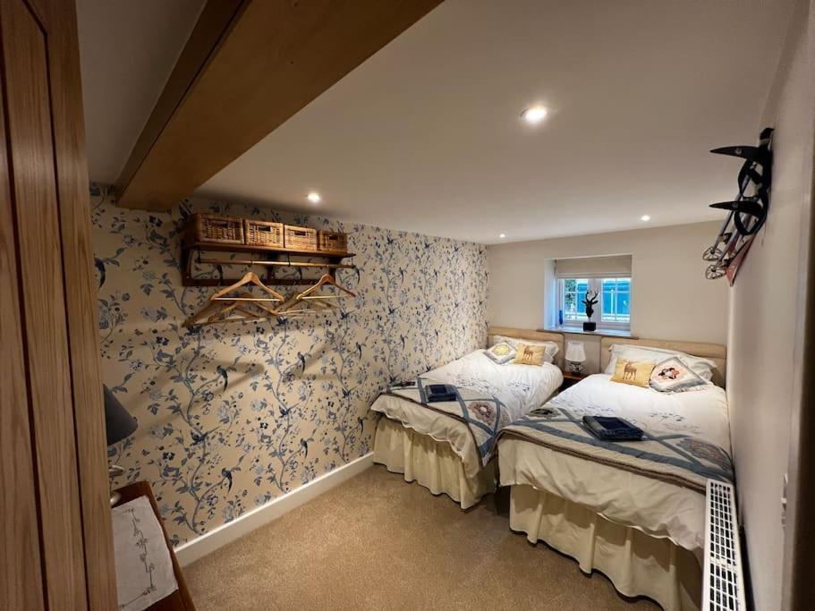 Cosy Alpine Cottage In The Heart Of Lancashire Catterall Esterno foto