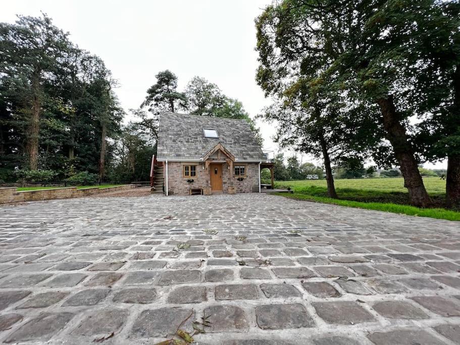 Cosy Alpine Cottage In The Heart Of Lancashire Catterall Esterno foto