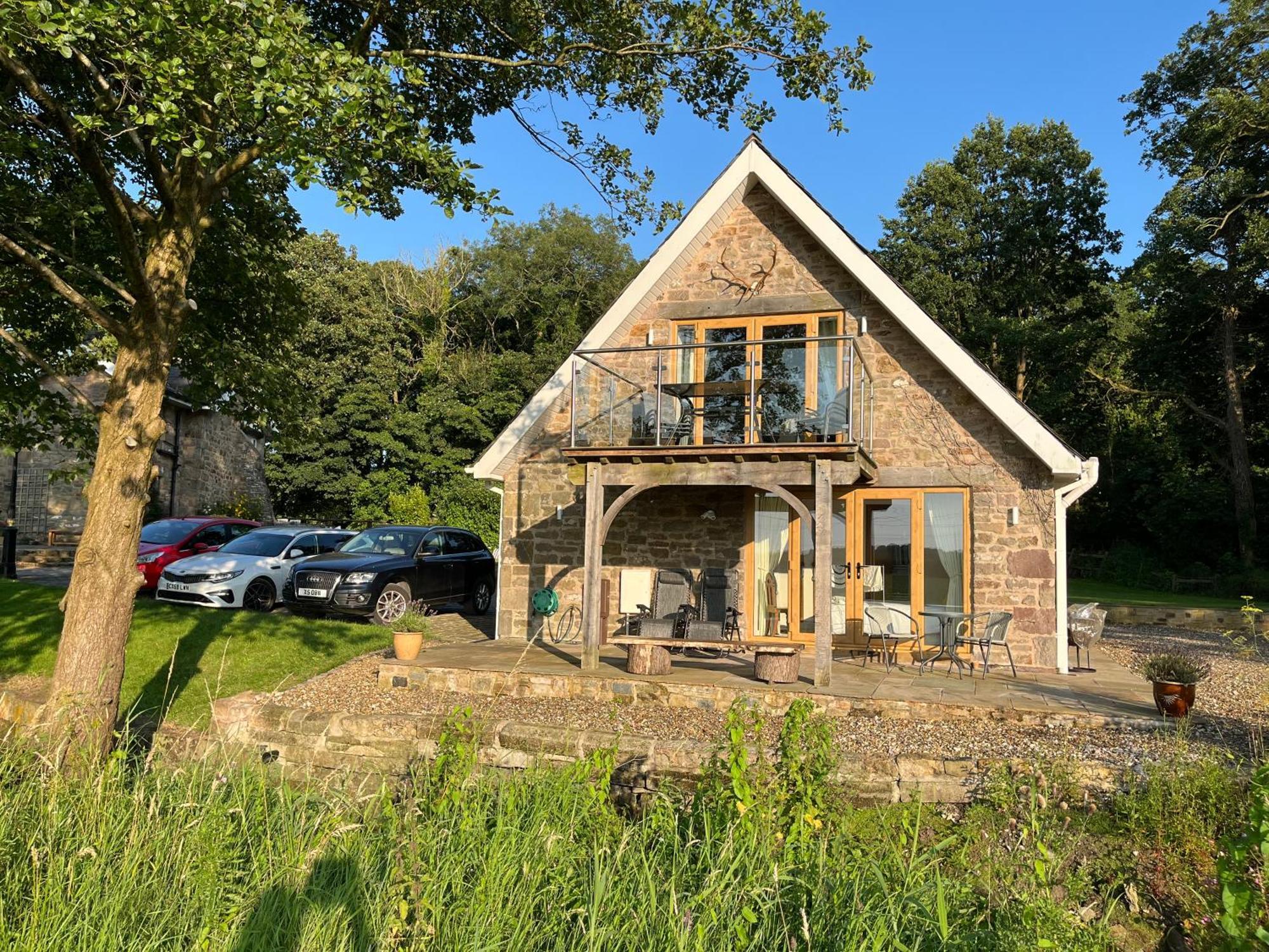 Cosy Alpine Cottage In The Heart Of Lancashire Catterall Esterno foto